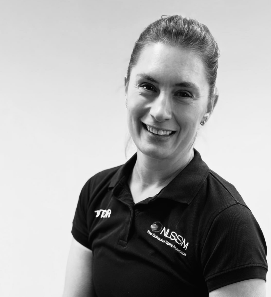 Cassandra Headshot copy